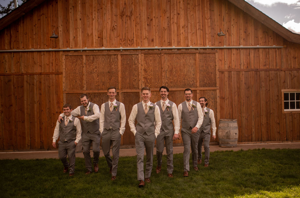 Groom and groomsman wedding photos at Hillside Farms wedding venue in Washington