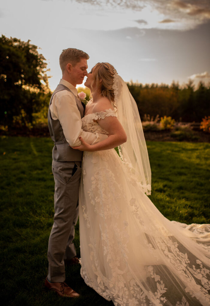 Bride and groom pictures at Hillside Farms Wedding Venue