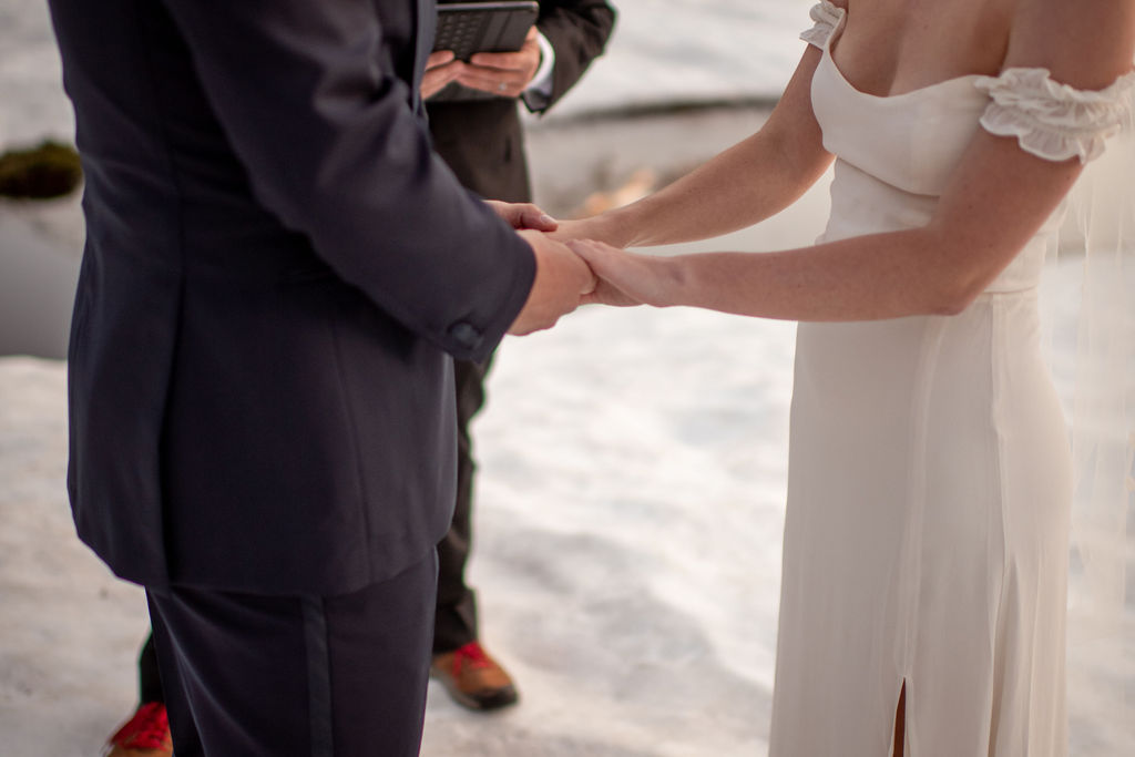 Winter wedding ceremony