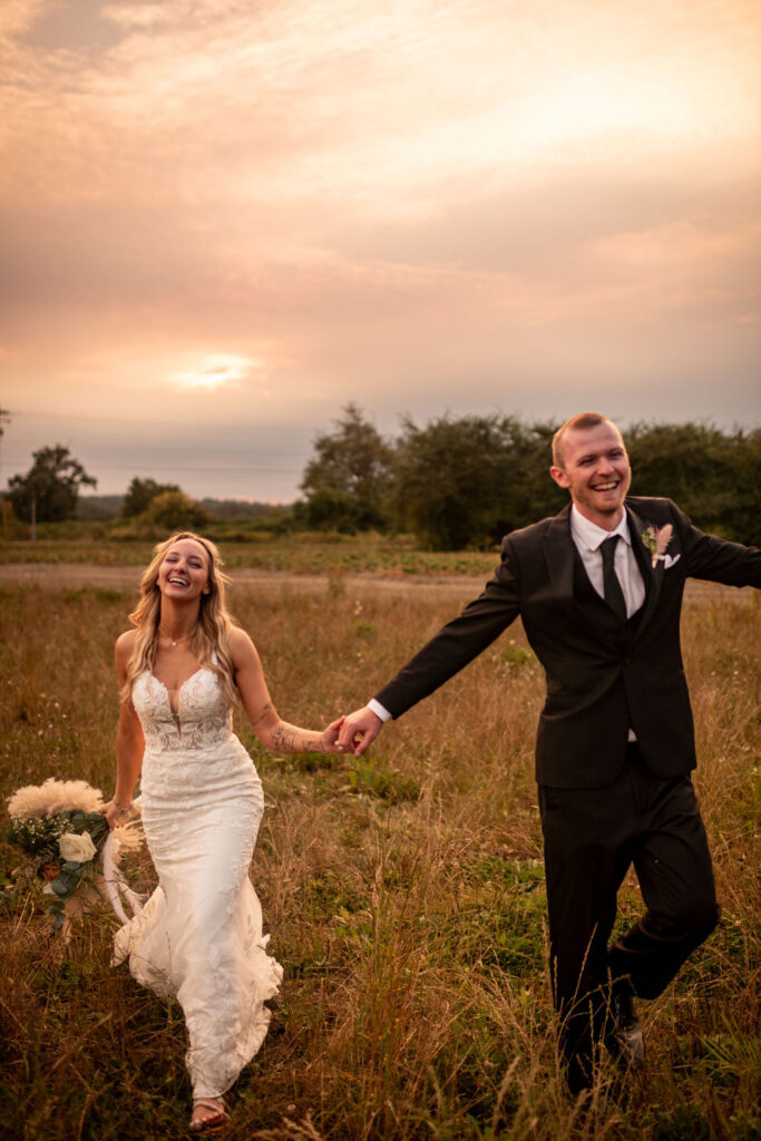 beautiful bride and groom portraits at their fall wedding day 